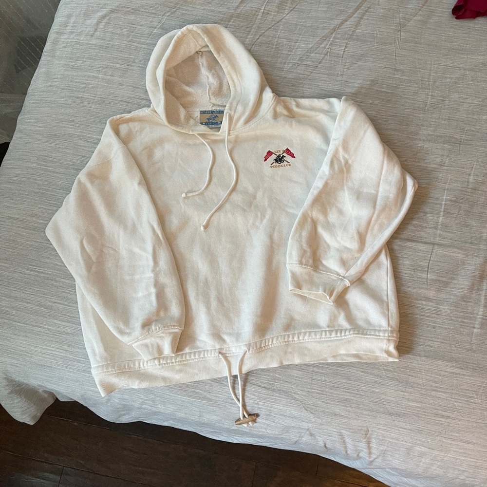 Beverly Hills polo club white sweatshirt very clea